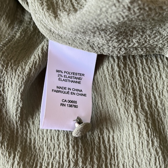 Long Sleeve Ruffle Top | RW & Co. | Medium - Picture 4 of 4